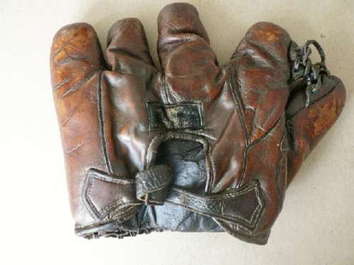 Hugh Critz D&M 1 Back